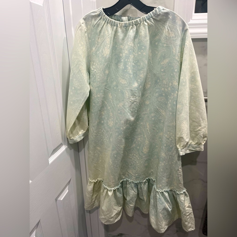 Yakira Bella Paisley Dress NWOT (M)